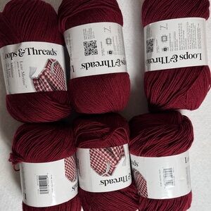 6 Skeins Loops &  Threads Luxe Merino Wool Blend 55%superwash merino 45% acrylic